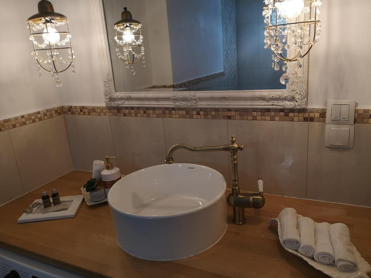 Penthouse Luxury Apartman Resicabánya Kültér fotó