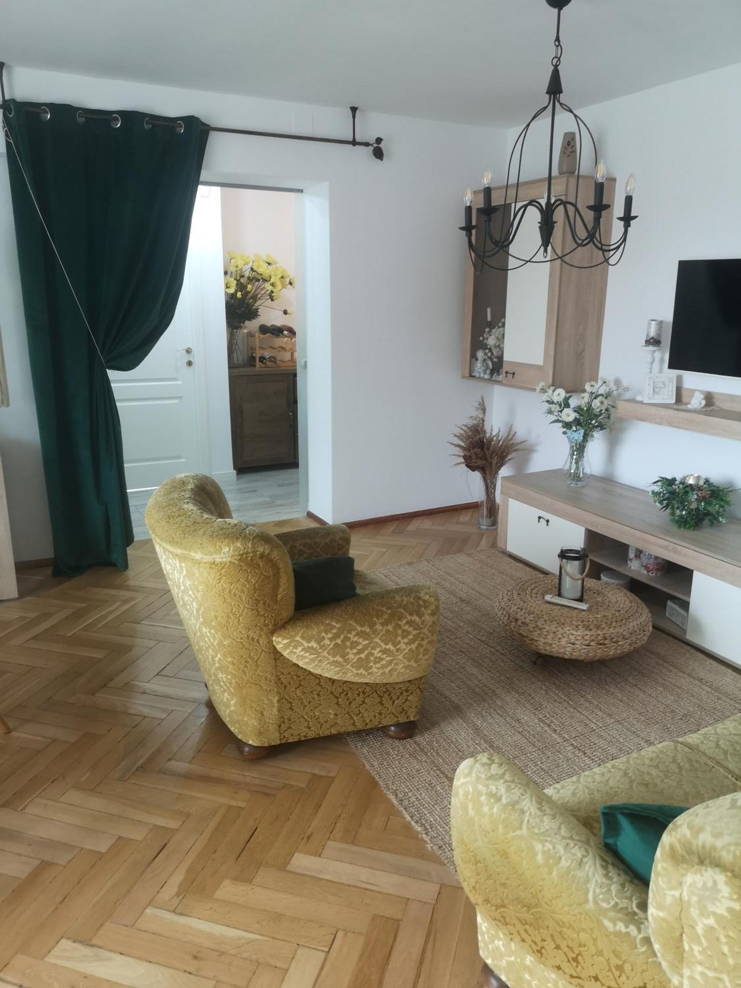 Penthouse Luxury Apartman Resicabánya Kültér fotó