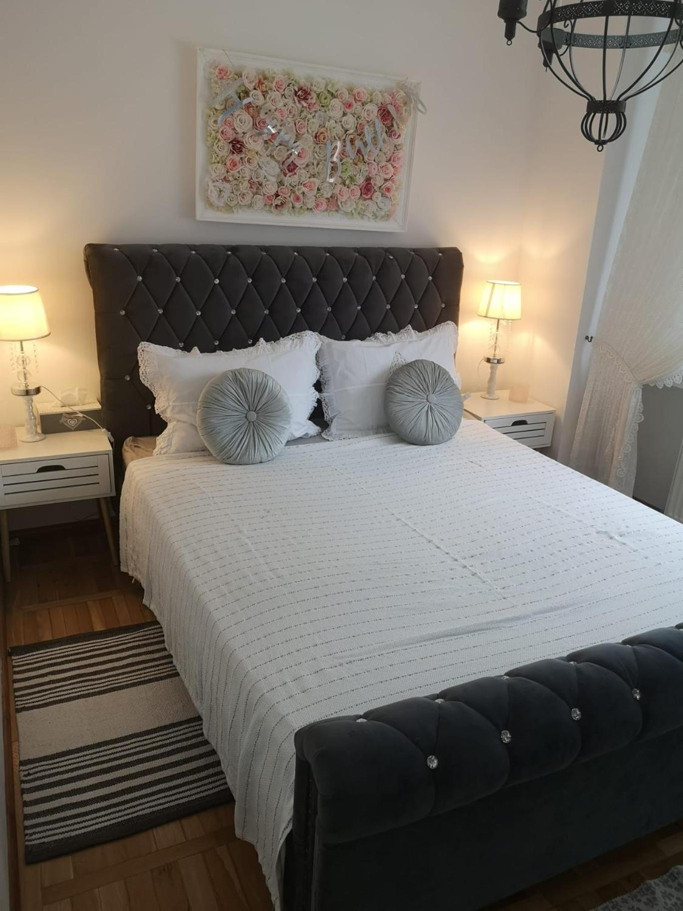 Penthouse Luxury Apartman Resicabánya Kültér fotó